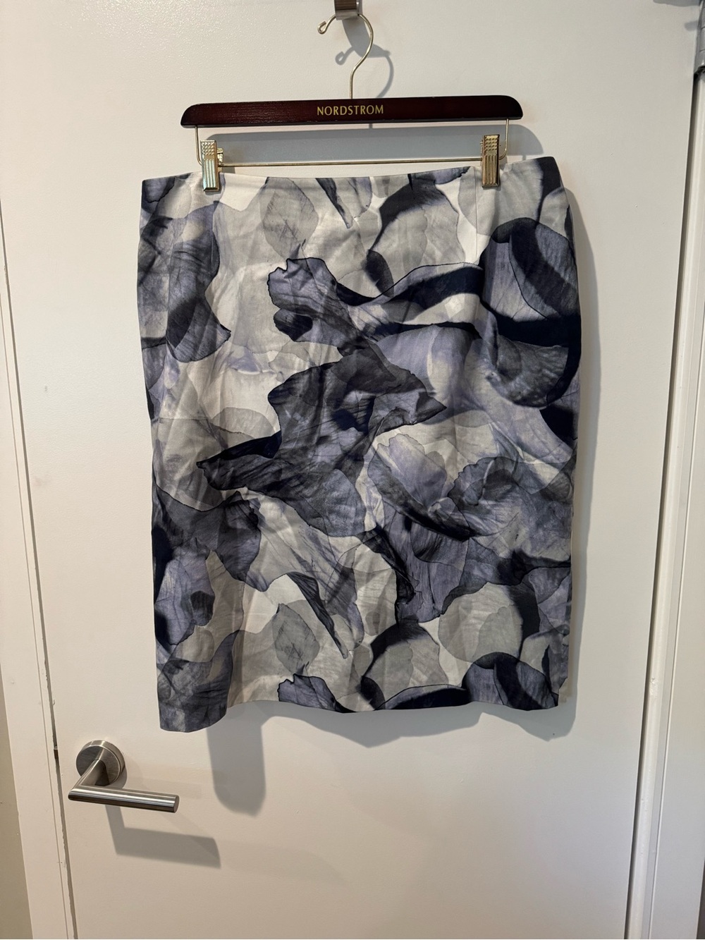 BOSS Floral-Print Pencil Skirt - Navy & White - Size 14
